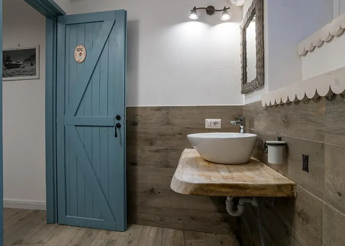 Guesthost - La Filanda - Sora & Sota Apartment *
